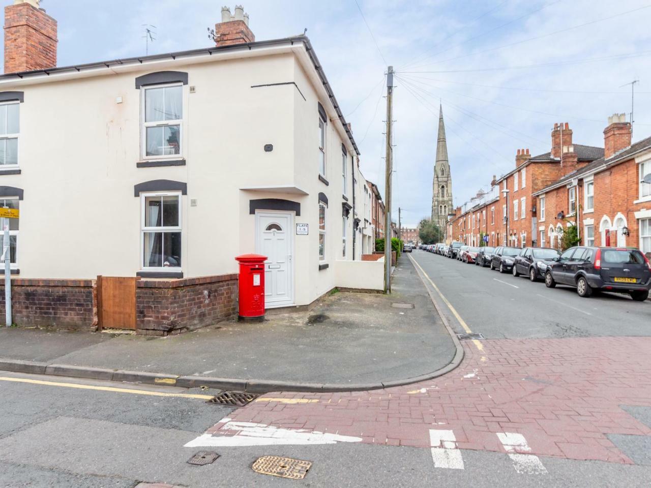 Northfield Street, Worcester City Centre - Guest Homes Exterior photo